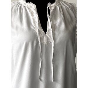 White Spilt V Neck Tank Top